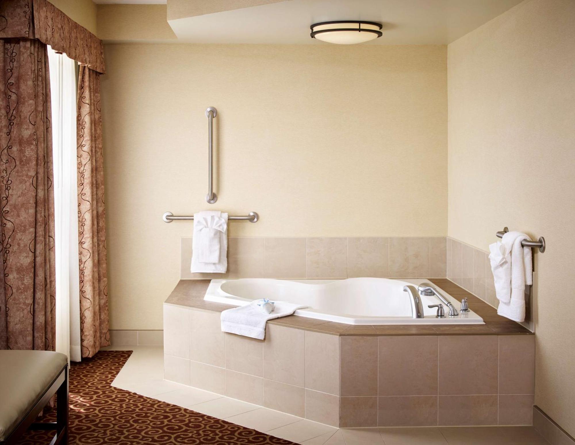 Hampton Inn By Hilton North Bay Ngoại thất bức ảnh