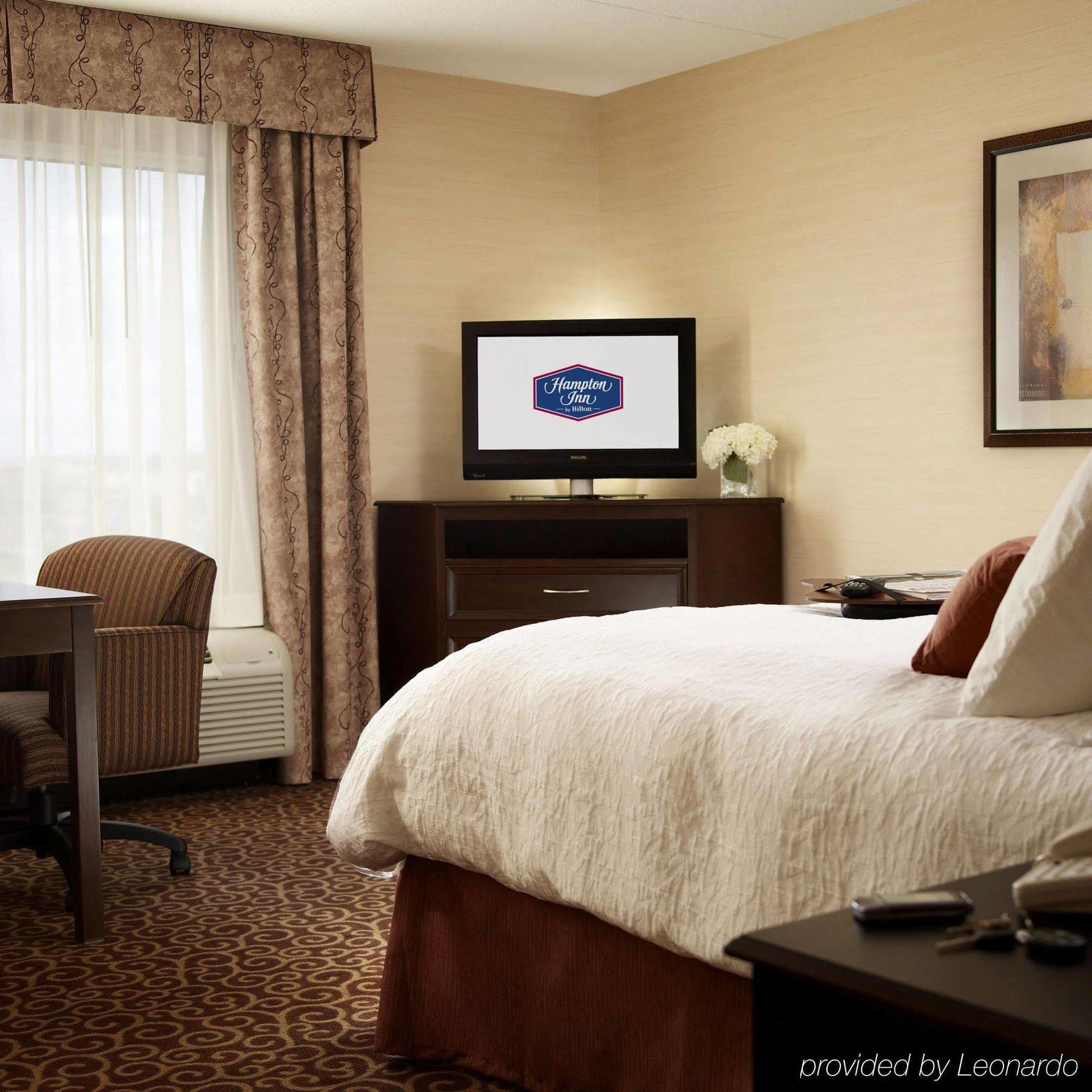 Hampton Inn By Hilton North Bay Phòng bức ảnh